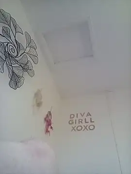 Snapshot of Tatted-Tgirlxx chatting on October 4, 8:20 pm Tatted-Tgirlxx online show from October 4, 8:20 pm