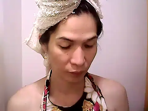 Snapshot of BigDickTrans chatting on February 8, 3:41 am BigDickTrans online show from February 8, 3:41 am