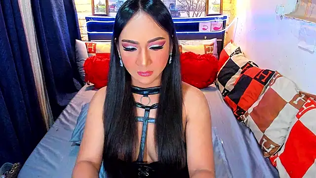 Snapshot of TSQueenPorsha chatting on October 12, 9:28 pm TSQueenPorsha online show from October 12, 9:28 pm