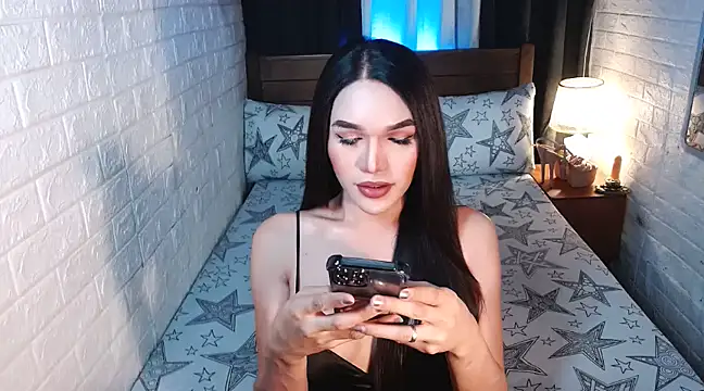 Snapshot of Sexy_Adrestia chatting on February 18, 5:31 am Sexy Adrestia online show from February 18, 5:31 am
