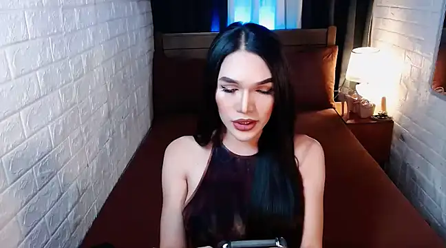 Snapshot of Sexy_Adrestia chatting on March 5, 4:41 am Sexy Adrestia online show from March 5, 4:41 am