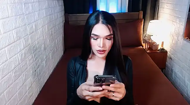 Snapshot of Sexy_Adrestia chatting on March 11, 6:10 am Sexy Adrestia online show from March 11, 6:10 am