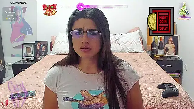 Snapshot of Khalifa_Gold chatting on December 12, 12:05 am Khalifa Gold online show from December 12, 12:05 am