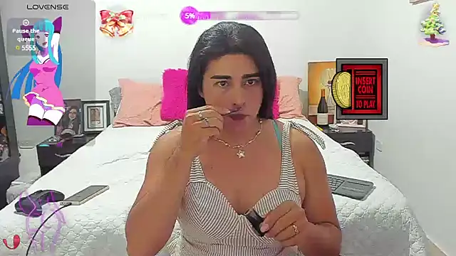 Snapshot of Khalifa_Gold chatting on January 27, 5:14 am Khalifa Gold online show from January 27, 5:14 am