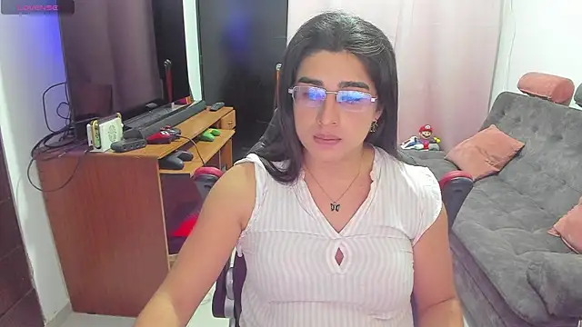 Snapshot of Khalifa_Gold chatting on March 21, 7:33 am Khalifa Gold online show from March 21, 7:33 am