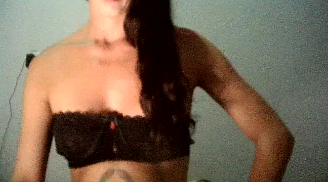 Snapshot of AlexiaDuucan chatting on January 21, 11:51 am AlexiaDuucan online show from January 21, 11:51 am