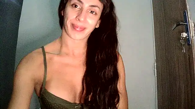 Snapshot of AlexiaDuucan chatting on March 3, 10:12 am AlexiaDuucan online show from March 3, 10:12 am