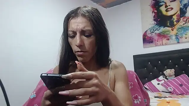Snapshot of aleera_starxx982 chatting on January 27, 11:54 pm aleera starxx982 online show from January 27, 11:54 pm
