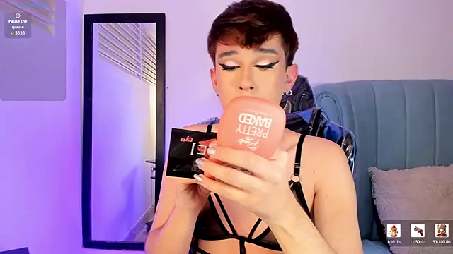 Chris boy  online show from March 5, 8:52 am