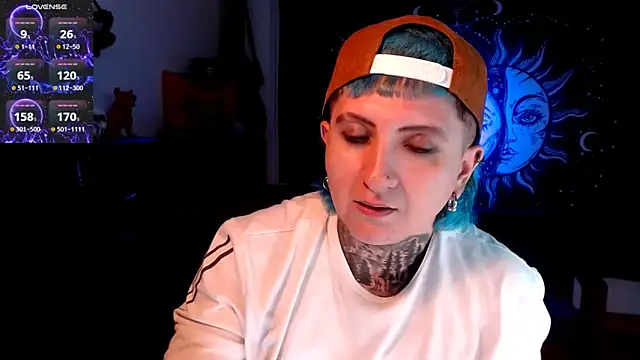 Marieblueeyes online show from March 4, 3:11 am