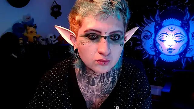 Marieblueeyes online show from March 18, 1:52 am