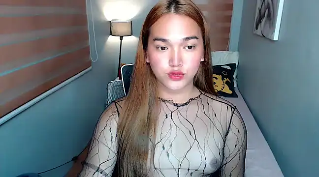 Snapshot of MoaningKylie chatting on December 13, 12:39 pm MoaningKylie online show from December 13, 12:39 pm