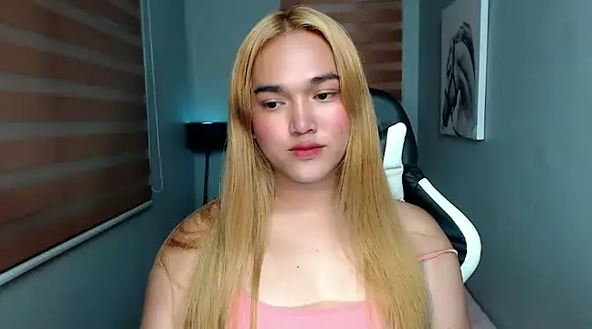 Snapshot of MoaningKylie chatting on January 21, 6:34 am MoaningKylie online show from January 21, 6:34 am