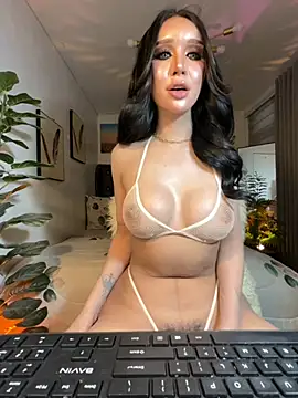 Addison  Lee online show from November 13, 7:17 am