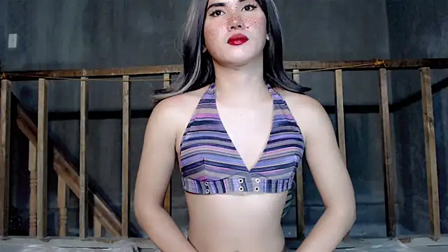 Snapshot of beatrice_21 chatting on March 9, 12:31 pm beatrice 21 online show from March 9, 12:31 pm