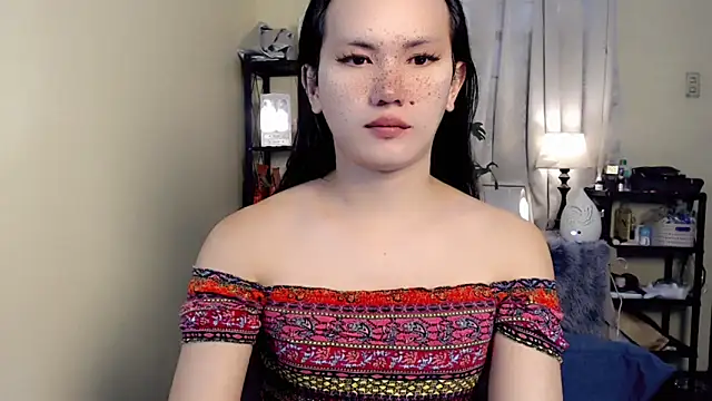 Snapshot of beatrice_21 chatting on September 22, 4:29 am beatrice 21 online show from September 22, 4:29 am