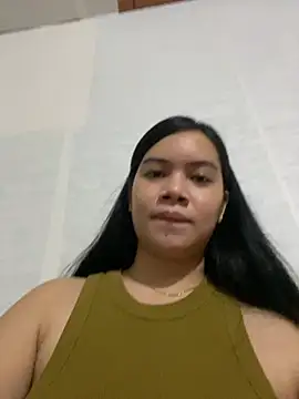 Snapshot of Hebefemme chatting on March 1, 6:43 pm Hebefemme online show from March 1, 6:43 pm