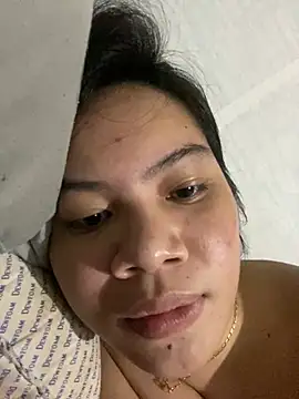 Snapshot of Hebefemme chatting on March 21, 5:34 pm Hebefemme online show from March 21, 5:34 pm