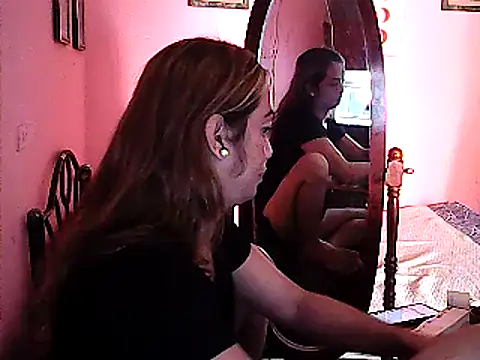 Snapshot of yummy_21xxx chatting on March 2, 12:53 am yummy 21xxx online show from March 2, 12:53 am