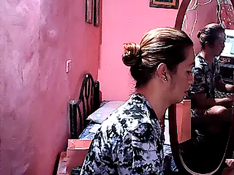 Snapshot of yummy_21xxx chatting on March 7, 2:00 am yummy 21xxx online show from March 7, 2:00 am
