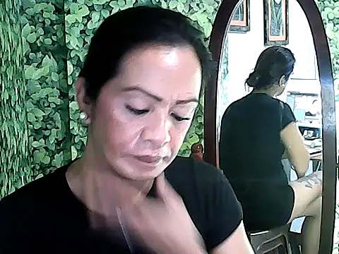 Snapshot of yummy_21xxx chatting on October 3, 5:40 am yummy 21xxx online show from October 3, 5:40 am