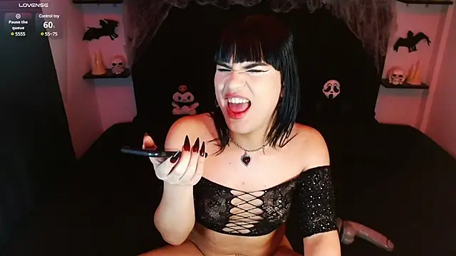 Snapshot of My_vampire_Mia chatting on January 12, 8:57 pm My vampire Mia online show from January 12, 8:57 pm