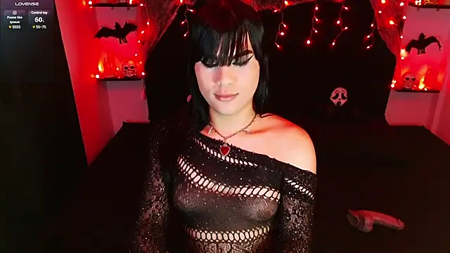 Snapshot of My_vampire_Mia chatting on March 7, 4:41 am My vampire Mia online show from March 7, 4:41 am