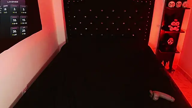 My vampire Mia online show from November 2, 8:51 pm