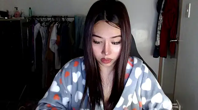 Snapshot of urqueendominant chatting on February 20, 6:06 am urqueendominant online show from February 20, 6:06 am