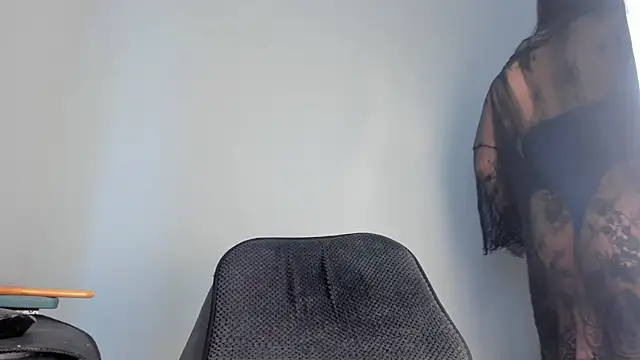 Snapshot of my_lovely_mia chatting on January 16, 2:30 pm my lovely mia online show from January 16, 2:30 pm