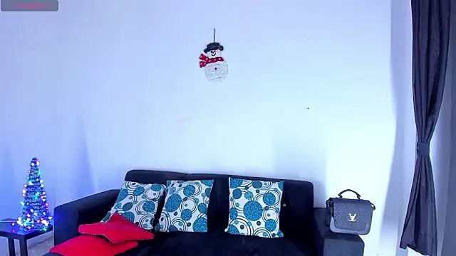 Snapshot of BritannyLord chatting on December 21, 12:31 am BritannyLord online show from December 21, 12:31 am