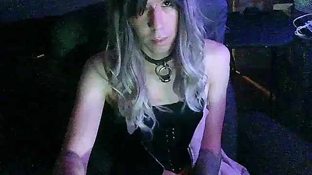 Snapshot of crystalxh chatting on September 19, 9:42 pm crystalxh online show from September 19, 9:42 pm