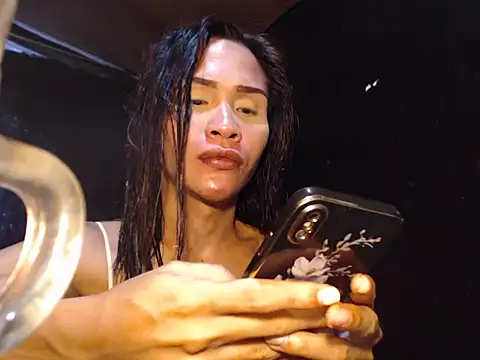 Snapshot of Sassy_Erika chatting on September 22, 8:41 am Sassy Erika online show from September 22, 8:41 am