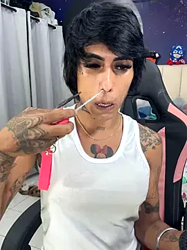 Snapshot of Nella_Dolls chatting on September 27, 11:47 pm Nella Dolls online show from September 27, 11:47 pm