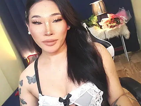 Ur Fantastic Lina online show from October 19, 3:59 pm