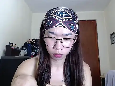 Snapshot of AsianFuckBuddies chatting on October 8, 2:24 am AsianFuckBuddies online show from October 8, 2:24 am