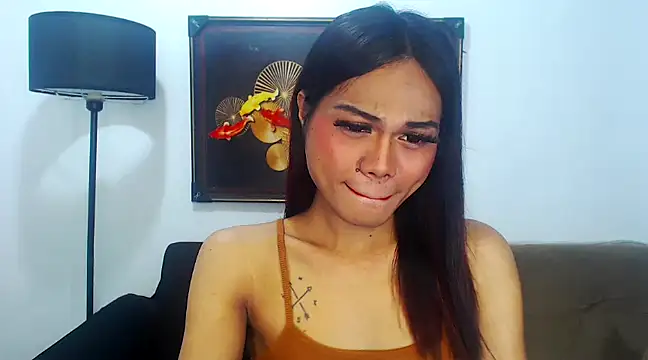 Snapshot of ELLIZABETHFORCUMXX chatting on February 4, 10:21 am ELLIZABETHFORCUMXX online show from February 4, 10:21 am