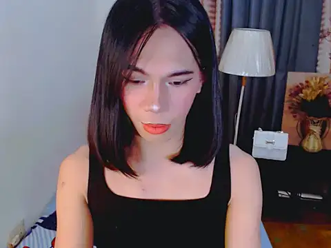 Snapshot of ELLIZABETHFORCUMXX chatting on September 24, 10:32 am ELLIZABETHFORCUMXX online show from September 24, 10:32 am