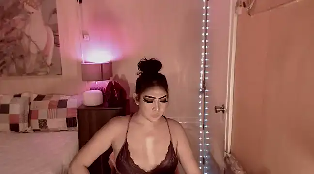 Snapshot of Biancafoxie chatting on February 2, 6:59 am Biancafoxie online show from February 2, 6:59 am