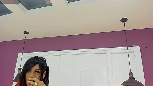 Snapshot of SilvanaCapelli chatting on February 26, 10:20 pm SilvanaCapelli online show from February 26, 10:20 pm