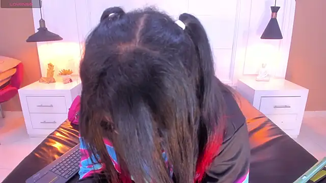 SilvanaCapelli online show from October 16, 5:19 am