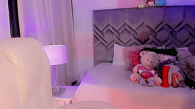 Snapshot of LeyXandrabraz chatting on December 23, 8:25 pm LeyXandrabraz online show from December 23, 8:25 pm