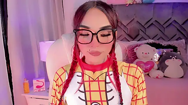 Snapshot of LeyXandrabraz chatting on February 7, 9:48 pm LeyXandrabraz online show from February 7, 9:48 pm
