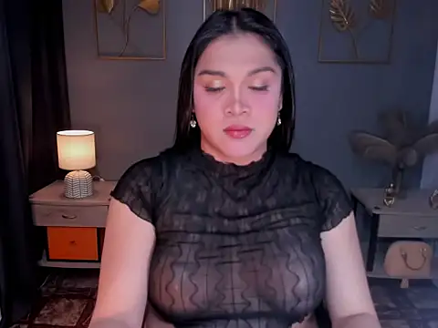 Snapshot of MaxeneCullens chatting on October 7, 2:01 am MaxeneCullens online show from October 7, 2:01 am