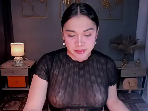 MaxeneCullens online show from October 29, 4:32 am