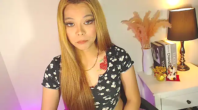 Snapshot of MajesticKitana chatting on March 3, 5:29 am MajesticKitana online show from March 3, 5:29 am
