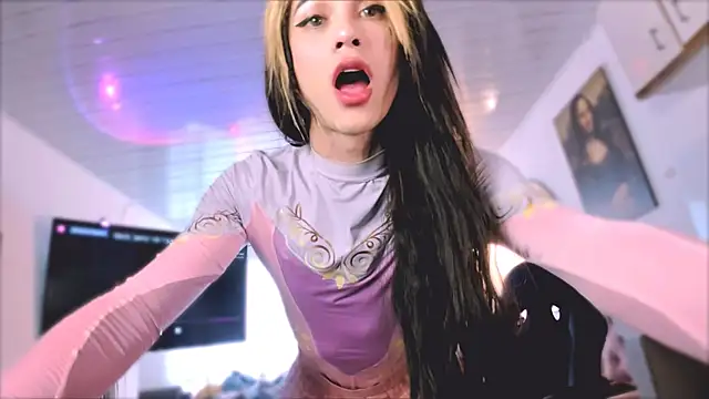 Snapshot of stormytt_ chatting on February 16, 9:59 pm stormytt online show from February 16, 9:59 pm