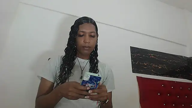 Snapshot of shairaStarr chatting on December 5, 11:55 am shairaStarr online show from December 5, 11:55 am