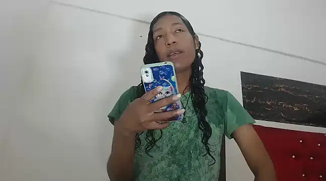 Snapshot of shairaStarr chatting on December 6, 12:33 pm shairaStarr online show from December 6, 12:33 pm