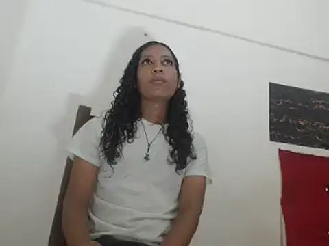 Snapshot of shairaStarr chatting on December 14, 12:01 pm shairaStarr online show from December 14, 12:01 pm